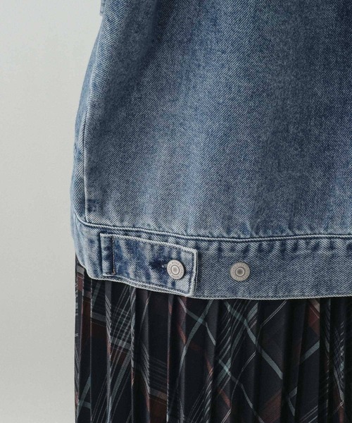 GLOBAL WORK(グローバルワーク)の「GOODデニムノーカラージャケット/601266(デニムジャケット・レディース・ライトブルー/ブルー・MEDIUM/LARGE)」の21枚目の写真