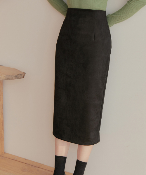 REORG(リオルグ)の「SUEDE BACK SLIT SKIRT BLACK(スカート・レディース・その他・MEDIUM/SMALL)」の2枚目の写真