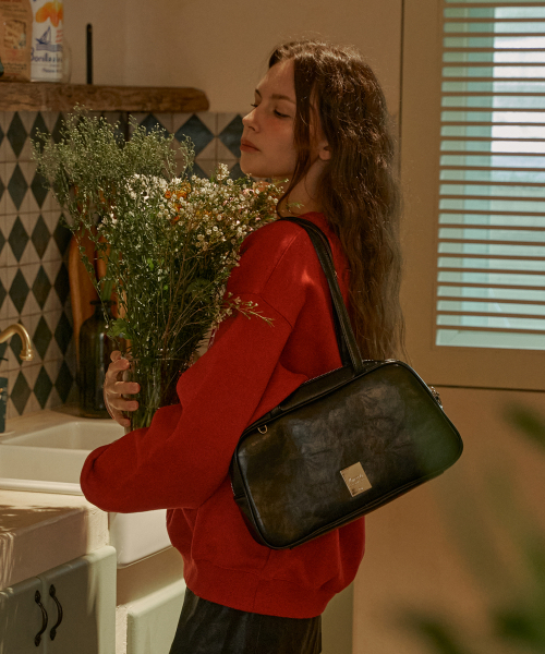 LENEE B（レニービー）の「Ray Shoulder Bag Black（ショルダーバッグ・レディース・その他・FREE）」の2枚目の写真