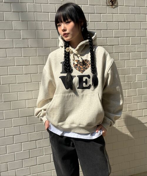 KATRINA K(カトリーナケイ)の「ラブピンクレオパードクロップフードTシャツ-4color(パーカー・レディース・ブラック/その他2/その他3/オートミール/チャコール・FREE)」の12枚目の写真