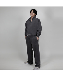 AKIA（アキア）の「Wide Sweatpants - Pigment Dyed [Charcoal]（スウェットパンツ）」