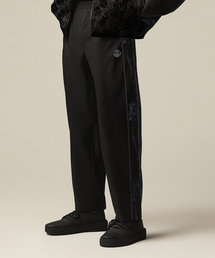 BLACK MAMBA（ブラックマンバ）の「[ M~2XL] Velvet Point Track Pants (Black)（スウェットパンツ）」
