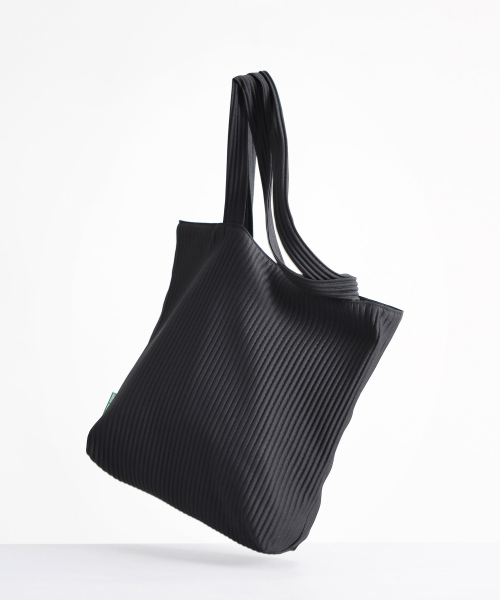 GREEN STUFF(グリーンスタッフ)の「easygoing modern bag 67 - pleats black(エコバッグ/サブバッグ・レディース・その他・FREE)」の6枚目の写真