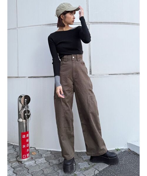 MURUA(ムルーア)の「パッチポケットバレルレッグパンツ(その他パンツ・レディース・カーキ/ブラウン・2/1)」の7枚目の写真