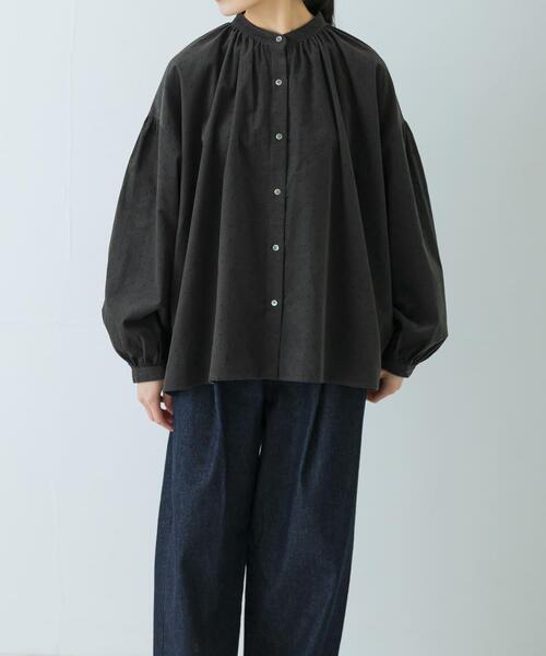 かぐれ（カグレ）の「ドットコーデュロイブラウス（シャツ/ブラウス・レディース・ブラック/チャコールグレー・FREE）」の3枚目の写真