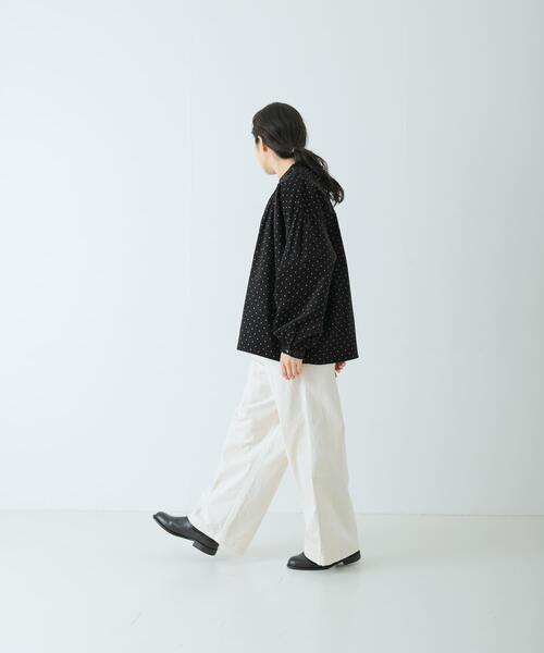かぐれ（カグレ）の「ドットコーデュロイブラウス（シャツ/ブラウス・レディース・ブラック/チャコールグレー・FREE）」の21枚目の写真