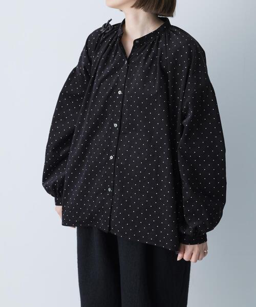 かぐれ（カグレ）の「ドットコーデュロイブラウス（シャツ/ブラウス・レディース・ブラック/チャコールグレー・FREE）」の22枚目の写真