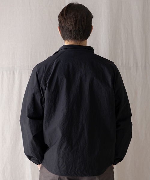 Jackman(ジャックマン)の「Kersey Tour Jacket(ナイロンジャケット・メンズ・ブラック/ダークブルー・LARGE/MEDIUM)」の4枚目の写真