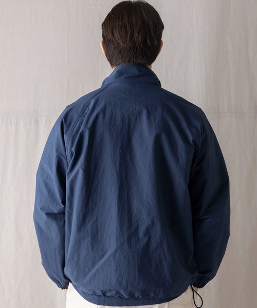 Jackman(ジャックマン)の「Kersey Tour Jacket(ナイロンジャケット・メンズ・ブラック/ダークブルー・LARGE/MEDIUM)」の12枚目の写真
