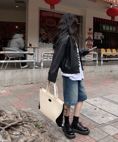 VIBGYOR Women（ヴィブジョー　ウィメン）の「【Mayree】ハーフデニムパンツ　ハーフバギーパンツ（デニムパンツ・レディース・ブルー・LARGE）」の3枚目の写真