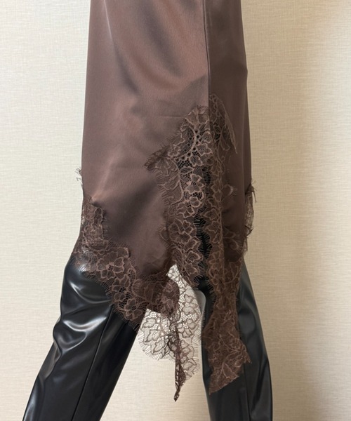 Lana821(ラナハニー)の「アシンメトリー シルキーキャミソール(キャミソール・レディース・ブラック/ブラウン/ホワイト・S/M)」の9枚目の写真