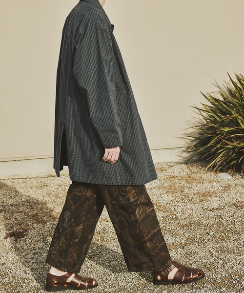 JOURNAL STANDARD（ジャーナルスタンダード）の「チェック リバーシブル ステンカラー コート（ステンカラーコート・メンズ・ネイビー/ベージュ・LARGE/MEDIUM）」の11枚目の写真