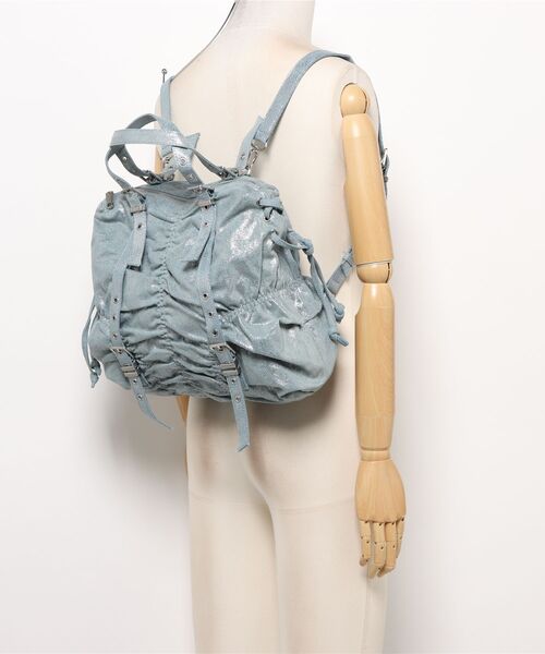 Desigual（デシグアル）の「シャイニーギャザー デニムバックパック/リュック（バックパック/リュック・レディース・ブルー・FREE）」の4枚目の写真