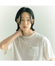 ビーカンフラワーラウンドネックTシャツ