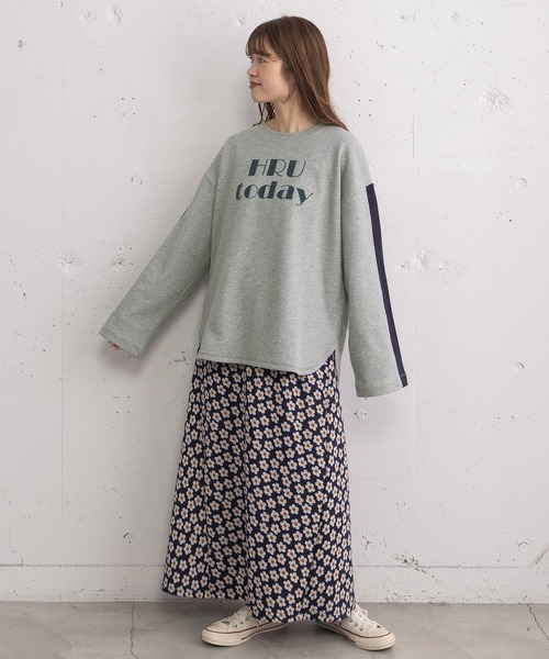 POU DOU DOU(プードゥドゥ)の「HRUプリント袖ライン裏毛プルオーバー(Tシャツ/カットソー・レディース・グレー/オートミール/グリーン・3)」の15枚目の写真