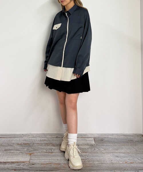 NICOLE CLUB(ニコル クラブ)の「レイヤードオーバーシャツ(シャツ/ブラウス・レディース・オフホワイト/ブルー/チャコールグレー・M)」の13枚目の写真