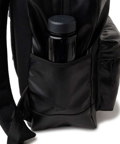 NEW ERA(ニューエラ)の「NEW ERA/ニューエラ バックパック ライトパック 27L シンセティックレザー ブラック 14750898(バックパック/リュック・メンズ・ブラック・FREE)」の11枚目の写真