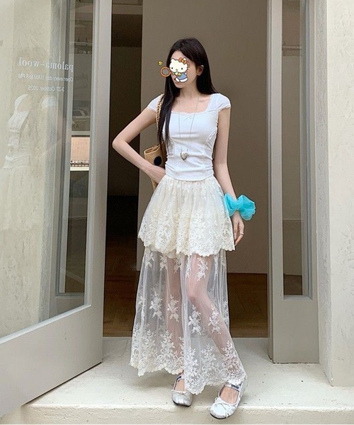 AsheKsha(アシクシャ)の「レースハイウエストチュールロングスカート(スカート・レディース・ホワイト/ブラック/ベージュ・M)」の12枚目の写真