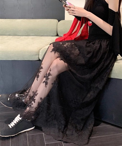 AsheKsha(アシクシャ)の「レースハイウエストチュールロングスカート(スカート・レディース・ホワイト/ブラック/ベージュ・M)」の16枚目の写真
