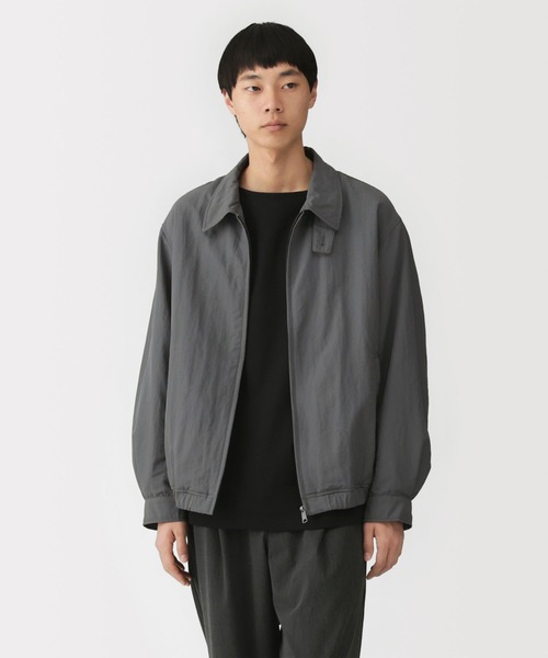 無印良品(ムジルシリョウヒン)の「紳士 撥水ジップアップブルゾン(ブルゾン・メンズ・ライトグレー/チャコールグレー/ブラック・S/M/L/XL)」の3枚目の写真