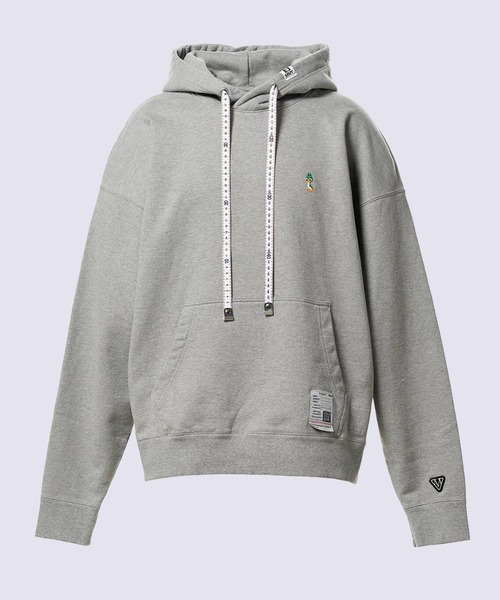Maison MIHARA YASUHIRO（メゾンミハラヤスヒロ）の「【MIHARAYASUHIRO/ミハラヤスヒロ】LEON EMBROIDERY HOODIE（パーカー・メンズ・ブラック/グレー/パープル・44/46/48）」の2枚目の写真