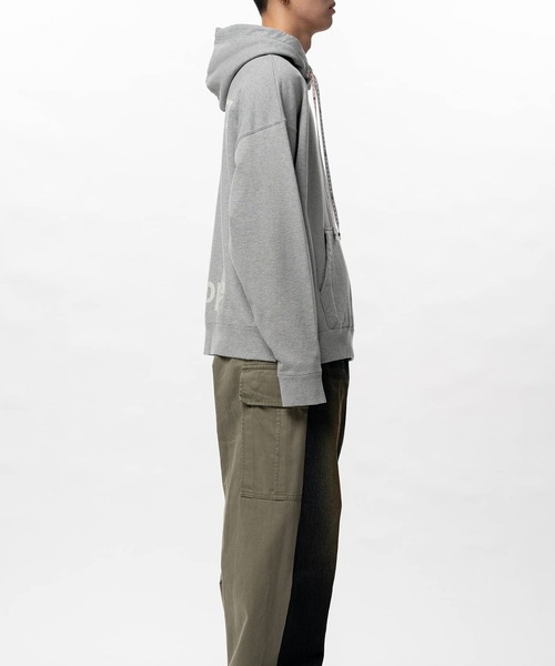 Maison MIHARA YASUHIRO（メゾンミハラヤスヒロ）の「【MIHARAYASUHIRO/ミハラヤスヒロ】LEON EMBROIDERY HOODIE（パーカー・メンズ・ブラック/グレー/パープル・44/46/48）」の21枚目の写真