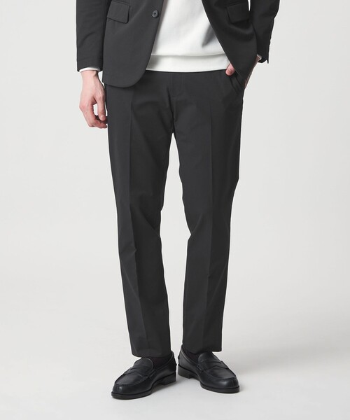 A DAY IN THE LIFE UNITED ARROWS(アデイインザライフユナイテッドアローズ)の「ドビークロス ノープリーツ スラックス-セットアップ対応・ウォッシャブル-<A DAY IN THE LIFE>(スラックス・メンズ・ブラック/ダークグレー・S/M/XL/L)」の1枚目の写真