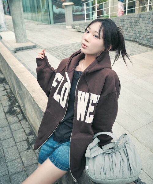 HAVISM(ヘビズム)の「CORDUROY FLOWER ZIP UP HOOD(BROWN)(パーカー・レディース・その他・ONE SIZE)」の8枚目の写真