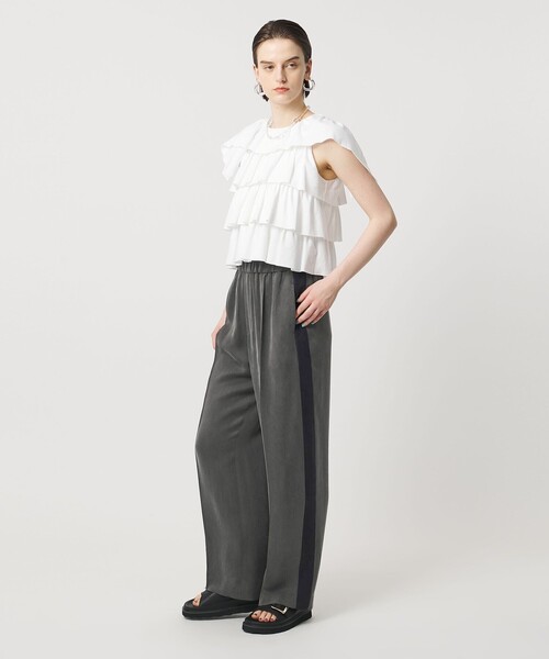 ASTRAET(アストラット)の「<ASTRAET>キュプラ サテン ソクショウ ワイドパンツ(その他パンツ・レディース・ダークグレー/ブラック・00/0/1)」の10枚目の写真