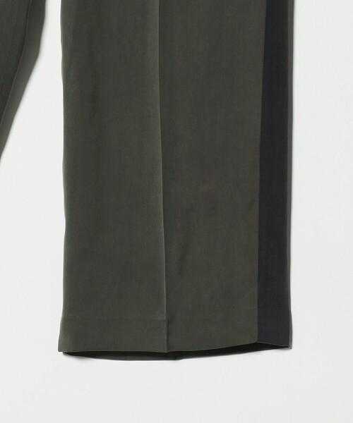ASTRAET(アストラット)の「<ASTRAET>キュプラ サテン ソクショウ ワイドパンツ(その他パンツ・レディース・ダークグレー/ブラック・00/0/1)」の18枚目の写真