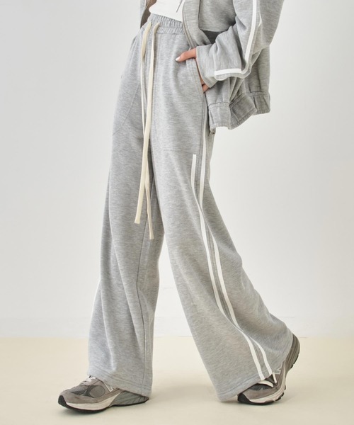 ANAP(アナップ)の「裏毛 ボリュームシルエット ライン スウェット パンツ(スウェットパンツ・レディース・ミント/ピンク/グレー/ダークアッシュ・F)」の1枚目の写真