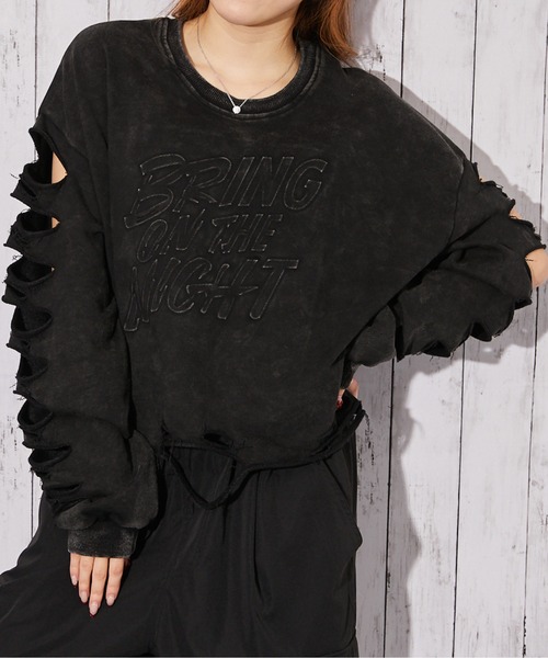 GORGE(ゴージ)の「《ダメージ・ロゴエンボス》トレーナー/カジュアル×ストリート/春秋/全2色(スウェット・レディース・ピンク/ブラック・F)」の2枚目の写真