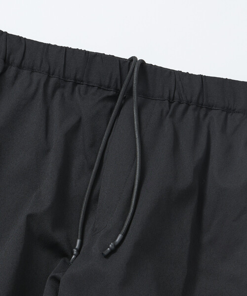 FREAK'S STORE（フリークスストア）の「限定展開 AiRide/エアライド リラックスフィット ポケッタブルトラベルセットアップ/テーラードジャケット/ワイドテーパードパンツ/吸水速乾/UVカット（セットアップ・メンズ・ブラック/グレイッシュベージュ/ネイビー/チャコールグレー・LARGE/MEDIUM/SMALL）」の18枚目の写真