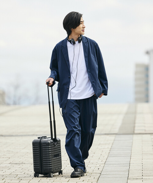 FREAK'S STORE（フリークスストア）の「<UVカット・接触冷感・吸水速乾> AiRide/エアライド リラックスフィット ポケッタブルトラベルセットアップ/テーラードジャケット/ワイドテーパードパンツ（セットアップ・メンズ・ブラック/グレイッシュベージュ/ネイビー/チャコールグレー・LARGE/MEDIUM/SMALL）」の21枚目の写真