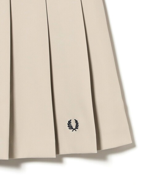 Ray BEAMS(レイビームス)の「【別注】FRED PERRY / プリーツ ショーツ(その他パンツ・レディース・ナチュラル/ブラック・8/10)」の5枚目の写真