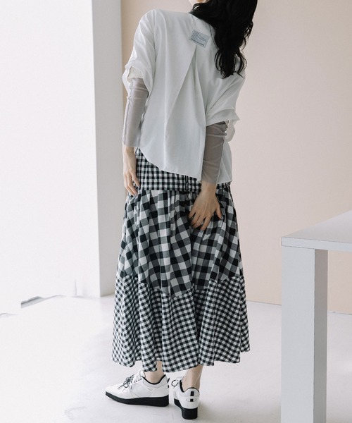 MARECHAL TERRE（マルシャルテル）の「コンビネーション刺繍トップス（Tシャツ/カットソー・レディース・オフホワイト/ライトグレー/ブラック/ネイビー・MEDIUM）」の17枚目の写真