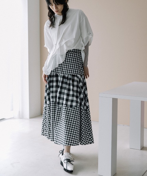 MARECHAL TERRE（マルシャルテル）の「コンビネーション刺繍トップス（Tシャツ/カットソー・レディース・オフホワイト/ライトグレー/ブラック/ネイビー・MEDIUM）」の18枚目の写真