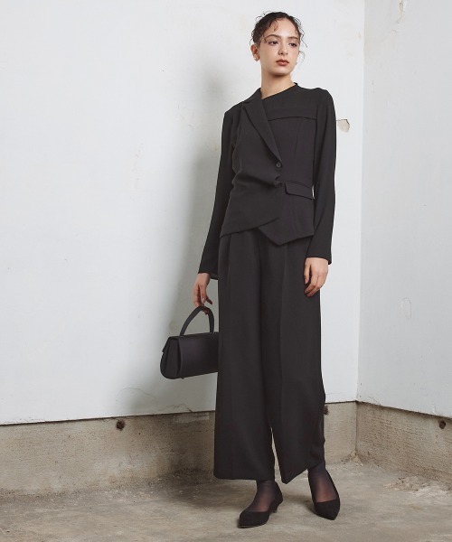 Callarus Black Formal（カラルスブラックフォーマル）の「前開きアシメジャケットドッキングデザインブラウス+ワイドパンツセットアップ〔Callarus〕洗える防しわ（スーツセット・レディース・ブラック・M/L/LL/3L）」の7枚目の写真