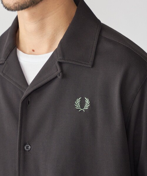 SHIPS（シップス）の「【SHIPS別注】FRED PERRY: ワンポイント ロゴ ピケ オープンカラーシャツ（シャツ/ブラウス・メンズ・ダークグレー/ネイビー・X-LARGE/LARGE/MEDIUM/SMALL）」の14枚目の写真