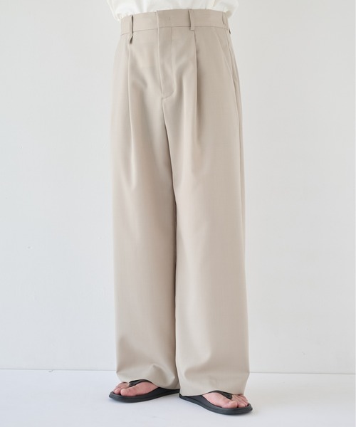 PUBLIC TOKYO(パブリックトウキョウ)の「【残りわずか】Summer Dailymotion Slacks /夏服/ワイド/ハリ感/ワンタック(スラックス・メンズ・ダークグレー/ブラック/ブラック系その他/グレー系その他/ベージュ・L/M/S)」の2枚目の写真