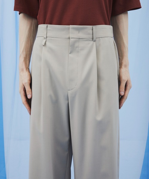 PUBLIC TOKYO(パブリックトウキョウ)の「【残りわずか】Summer Dailymotion Slacks /夏服/ワイド/ハリ感/ワンタック(スラックス・メンズ・ダークグレー/ブラック/ブラック系その他/グレー系その他/ベージュ・L/M/S)」の21枚目の写真