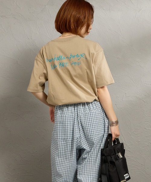 Manhattan Portage（マンハッタンポーテージ）の「【WEB先行予約】［MANHATTAN PORTAGE/マンハッタンポーテージ］ 別注 フォトプリントTシャツ（Tシャツ/カットソー・レディース・ベージュ/ホワイト/ネイビー・M/S/XL/L）」の19枚目の写真