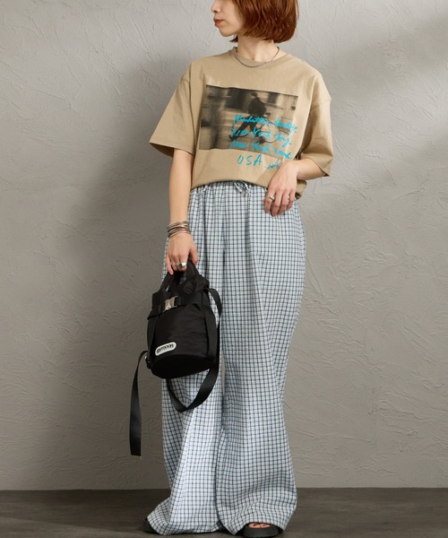 Manhattan Portage（マンハッタンポーテージ）の「【WEB先行予約】［MANHATTAN PORTAGE/マンハッタンポーテージ］ 別注 フォトプリントTシャツ（Tシャツ/カットソー・レディース・ベージュ/ホワイト/ネイビー・M/S/XL/L）」の20枚目の写真