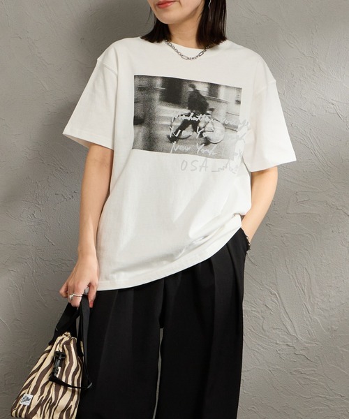 Manhattan Portage（マンハッタンポーテージ）の「【WEB先行予約】［MANHATTAN PORTAGE/マンハッタンポーテージ］ 別注 フォトプリントTシャツ（Tシャツ/カットソー・レディース・ベージュ/ホワイト/ネイビー・M/S/XL/L）」の8枚目の写真