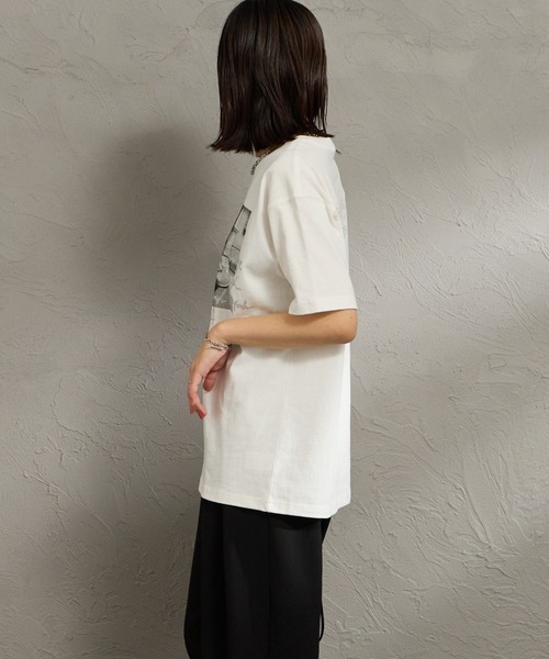 Manhattan Portage（マンハッタンポーテージ）の「【WEB先行予約】［MANHATTAN PORTAGE/マンハッタンポーテージ］ 別注 フォトプリントTシャツ（Tシャツ/カットソー・レディース・ベージュ/ホワイト/ネイビー・M/S/XL/L）」の9枚目の写真