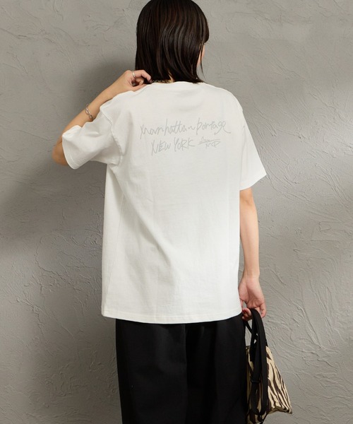Manhattan Portage（マンハッタンポーテージ）の「【WEB先行予約】［MANHATTAN PORTAGE/マンハッタンポーテージ］ 別注 フォトプリントTシャツ（Tシャツ/カットソー・レディース・ベージュ/ホワイト/ネイビー・M/S/XL/L）」の10枚目の写真