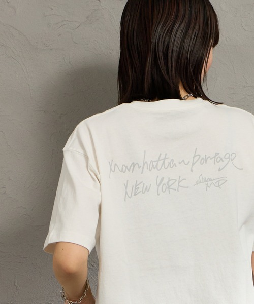 Manhattan Portage（マンハッタンポーテージ）の「【WEB先行予約】［MANHATTAN PORTAGE/マンハッタンポーテージ］ 別注 フォトプリントTシャツ（Tシャツ/カットソー・レディース・ベージュ/ホワイト/ネイビー・M/S/XL/L）」の15枚目の写真
