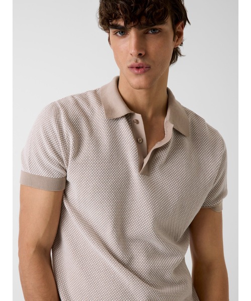 Guess（ゲス）の「LAKE Bi-Color Stitched Sweater（ポロシャツ・メンズ・ブラック/ベージュ・SMALL/X-LARGE/LARGE/MEDIUM）」の11枚目の写真