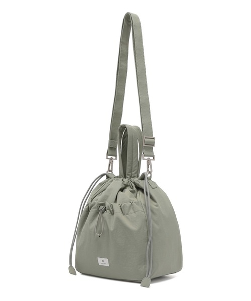 Snow Peak(スノーピーク)の「Snow Peak / Softwill Bucket Bag ソフトウィル バケットバッグ 海外限定(ショルダーバッグ・レディース・カーキ/ライトベージュ/ブラック/コーラルピンク・ONE SIZE)」の5枚目の写真