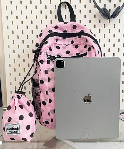 LAC-VERT（ラック・ヴェール）の「ナイロンドット柄リュック（バックパック/リュック・レディース・ピンク/ブラック・FREE）」の8枚目の写真